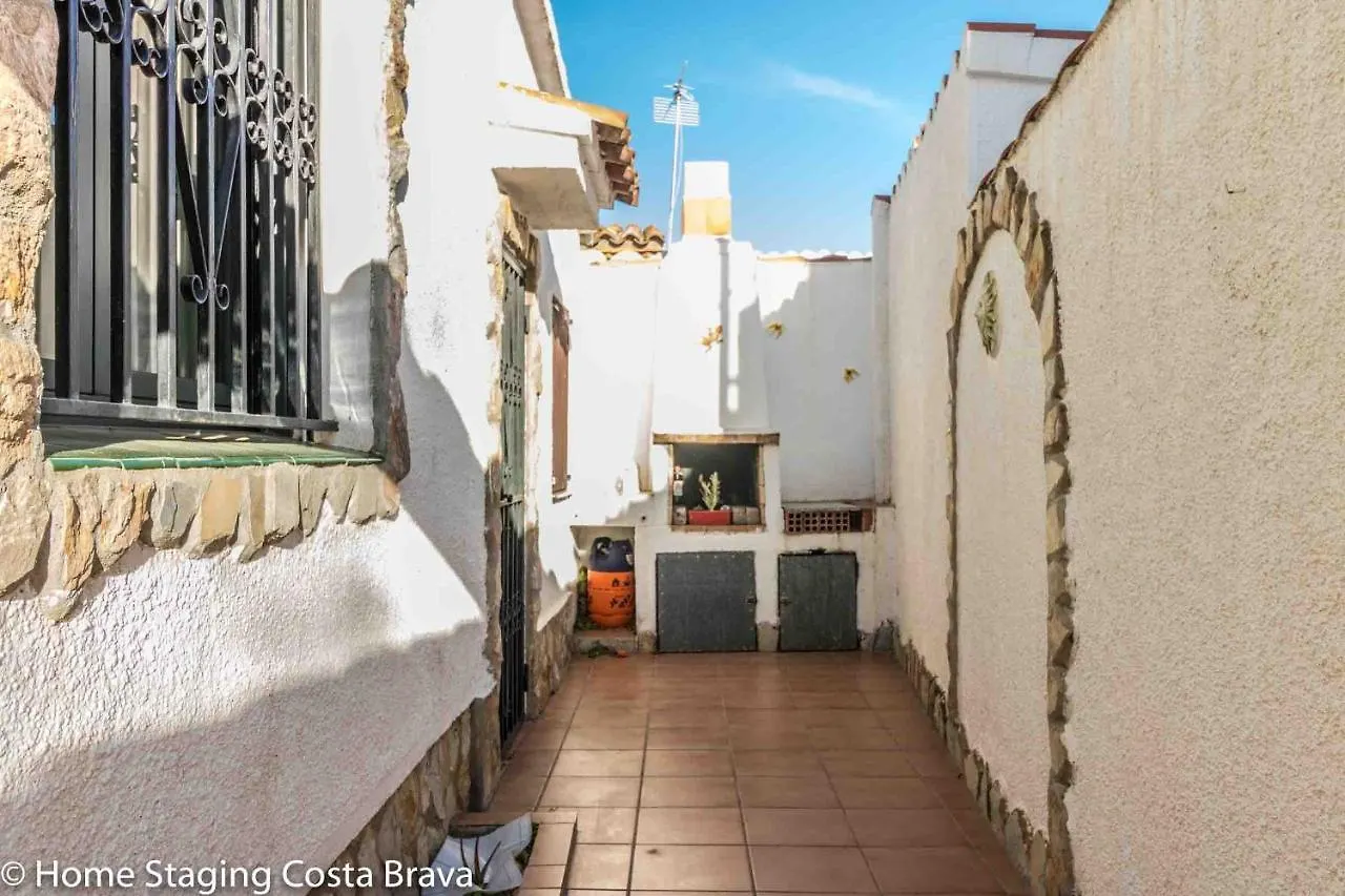 Holiday home 137- Empurialola-Casa De Vacaciones Con Piscina Privada En Empuriabrava