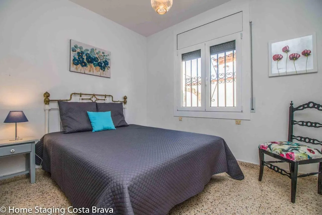 Holiday home 137- Empurialola-Casa De Vacaciones Con Piscina Privada En Empuriabrava Spain